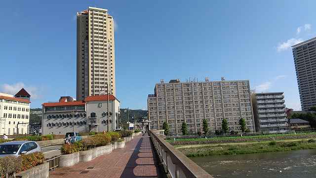 ��ˎs���ɐ쒬�A�}���V�����A��ˑ��R�[�|���X�E�ʐ^