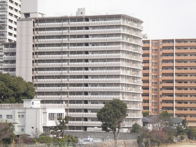 ��ˎs���ɐ쒬�A�}���V�����A������˓���X�J�C�}���V�����A��˓���E�ʐ^